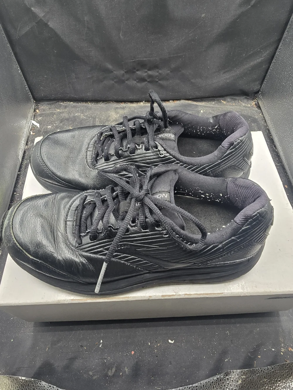Brooks Men's‎ Black Athletic Lace-Up Running Shoes